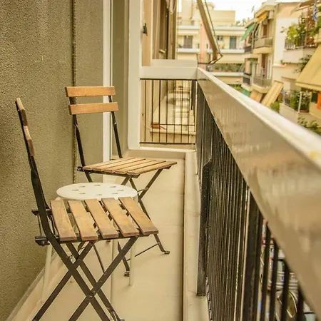Neighborly Nest - Apartment In The Heart Of Athens-2
